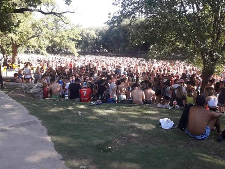 Anita Asis (Periodista de la Se&ntilde;al Fm 97.7 Santa Rosa): "Hoy se va a llevar a cabo el vallado y la dispersi&oacute;n de todo el Balneario de Calamuchita"