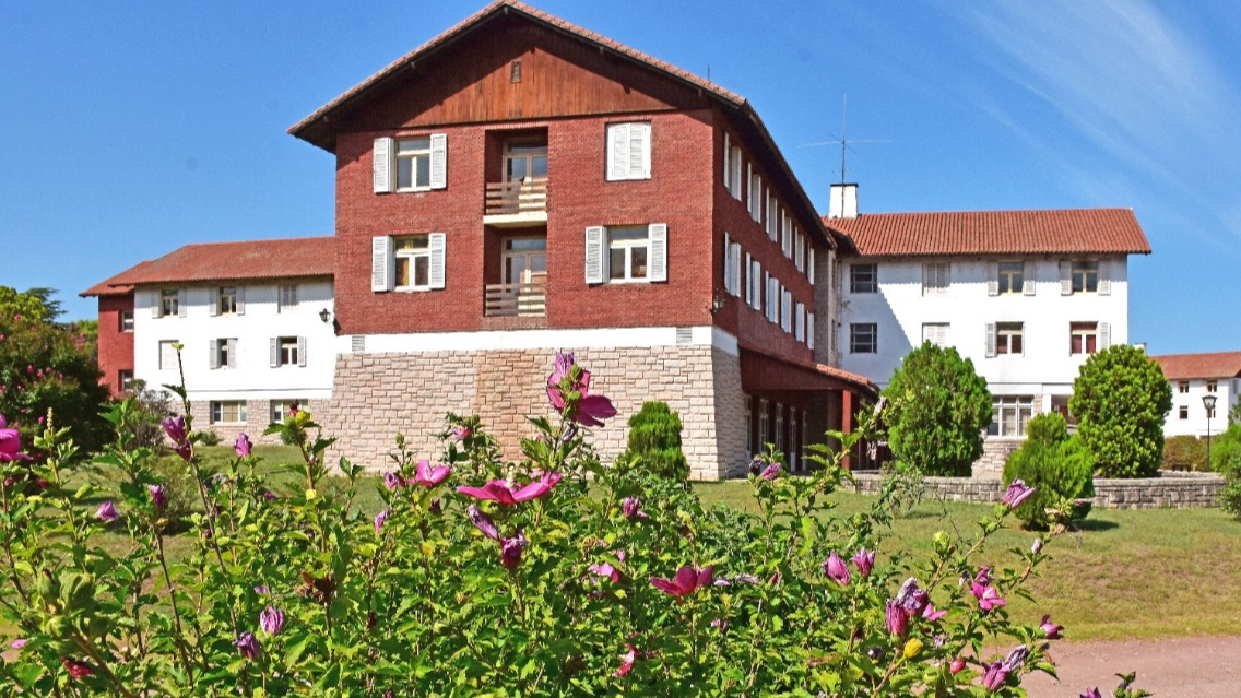 Comenz&oacute; la temporada de verano en las Unidades Tur&iacute;sticas de Chapadmalal y Embalse
