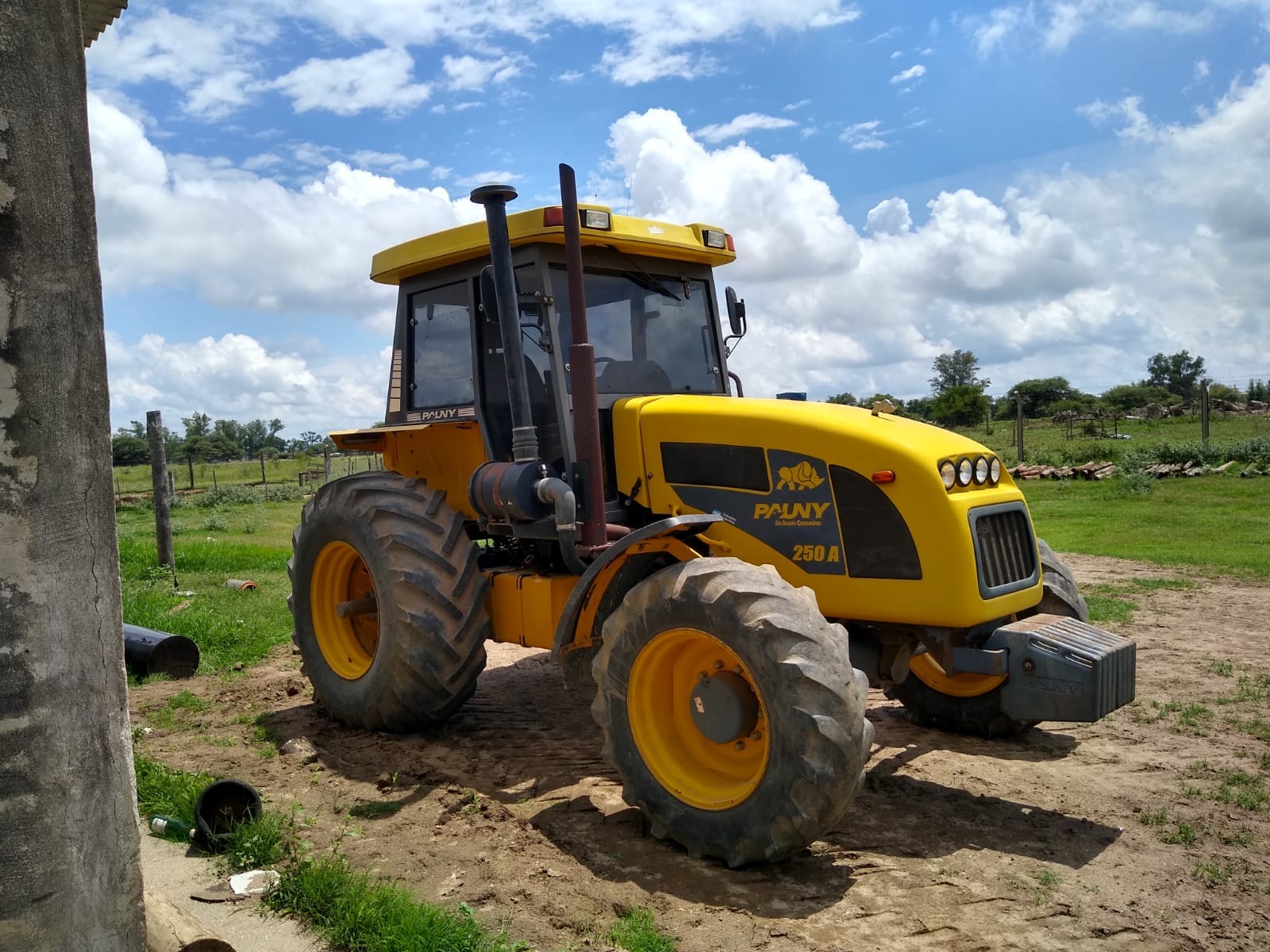PARTE POLICIAL: RECUPERARON TRACTOR QUE HAB&Iacute;A SIDO ROBADO EN JAMES CRAIK