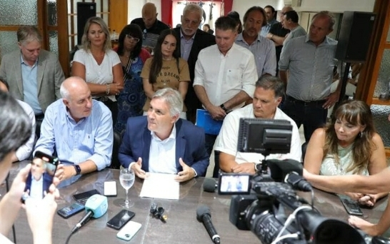 LLARYORA SE REUNI&Oacute; CON LA COMISI&Oacute;N DE ENLACE Y REAFIRM&Oacute; EL RECHAZ&Oacute; A LAS RETENCIONES 