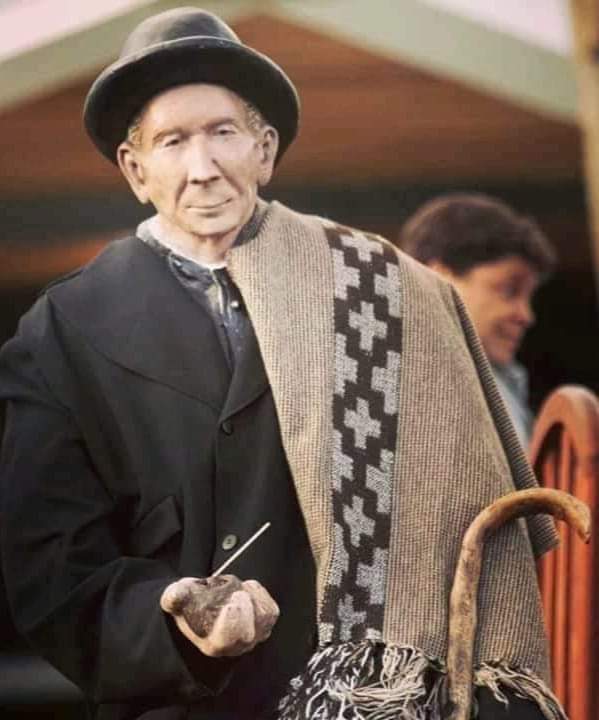 TENAGUILLO: LA IMPOSICI&Oacute;N DEL PONCHO BROCHERIANO ES UN MOMENTO EMOCIONANTE Y PROFUNDO