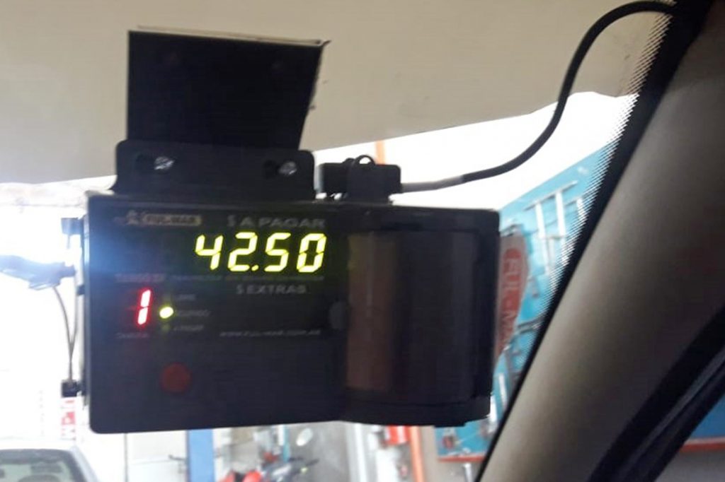 TAXISTAS RECLAMAN UN NUEVO AUMENTO DE LA TARIFA