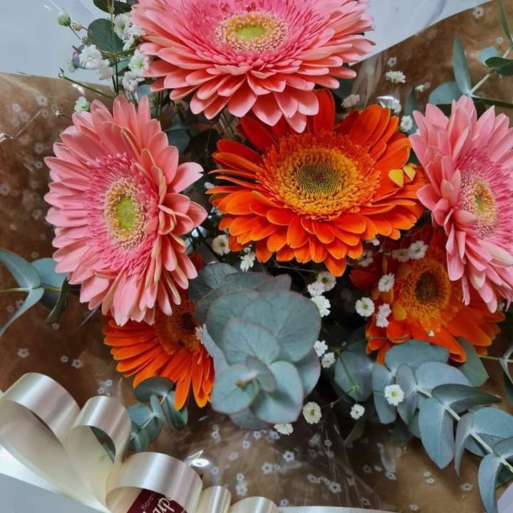 EN EL D&Iacute;A DE LOS ENAMORADOS HAY UNA GRAN VENTA DE FLORES