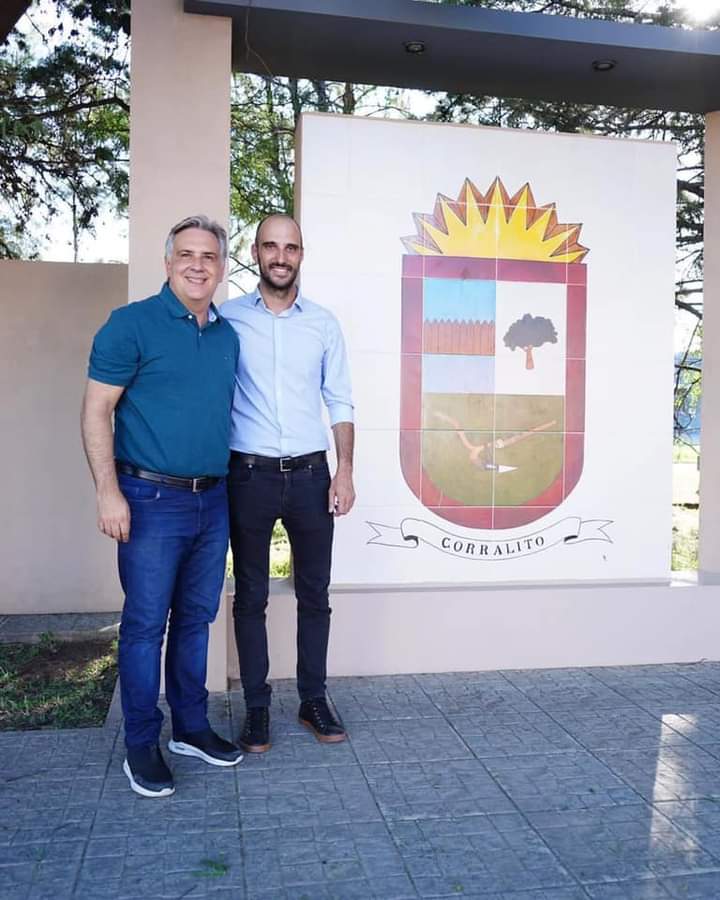 CORRALITO AMPLIAR&Aacute; SU RED DE GAS NATURAL Y RECIBI&Oacute; A MART&Iacute;N LLARYORA