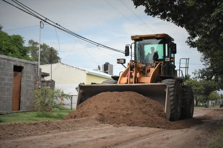El municipio realiza arreglos de calles en barrio Cerino y Magnasco