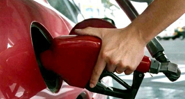 YPF aumentar&aacute; sus precios casi 7% el martes y 18% en total en los pr&oacute;ximos tres meses