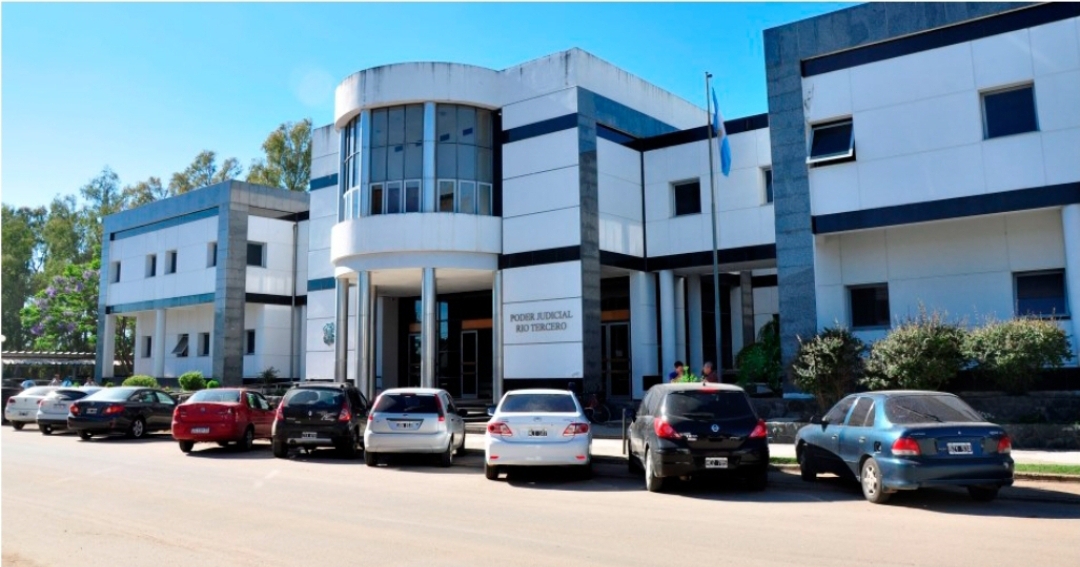 Ordenan a un abogado capacitarse en g&eacute;nero y a su cliente respetar la dignidad de su exesposa