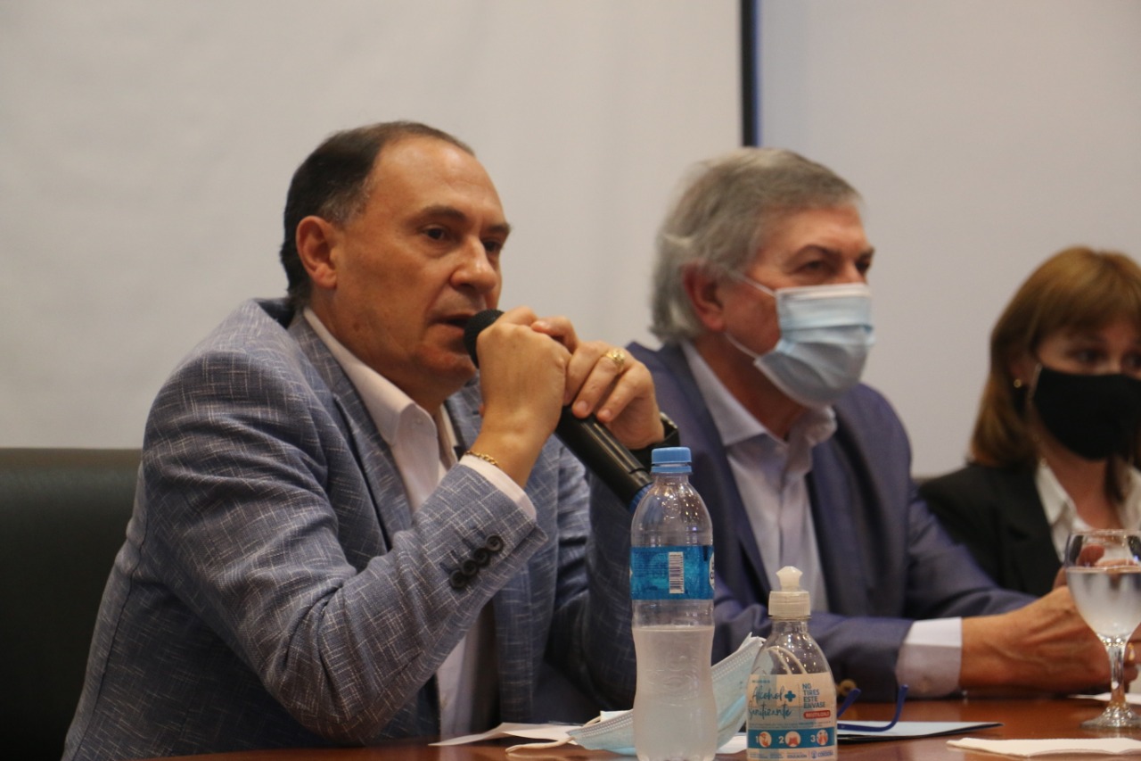 Villa Ascasubi comenz&oacute; con el programa de UNA OBRA POR MES 