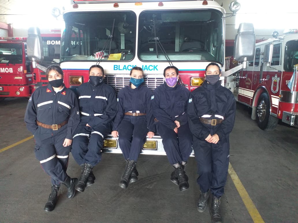 MELINA CABRERA: SER BOMBERA ES MAS INTENSO DE LO QUE UNO SE IMAGINA