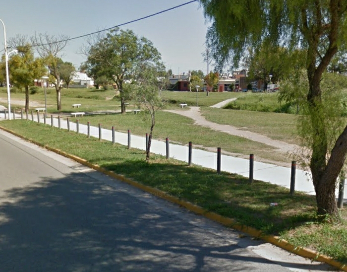 UNA MUJER DE 80 A&Ntilde;OS   FUE GOLPEADA POR UN JOVEN. VECINA DENUNCIA QUE LA POLIC&Iacute;A DEMOR&Oacute; CASI CUARENTA MINUTOS