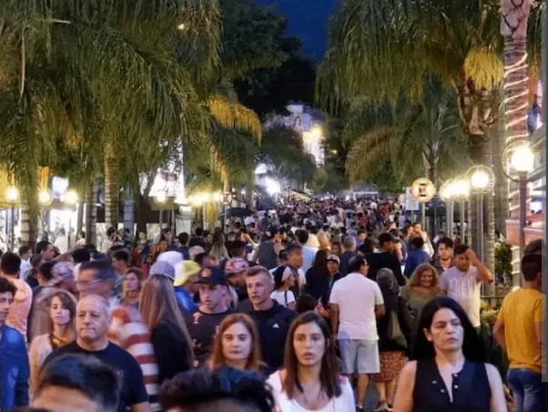 Córdoba vivió un fin de semana de Carnaval con gran movimiento turístico