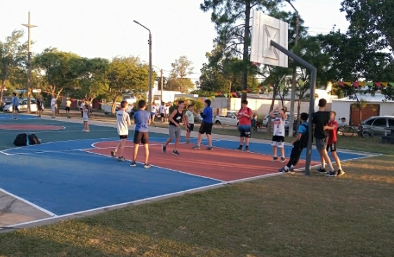 BARRIO AERON&Aacute;UTICO ABRE SU ESPACIO DEPORTIVO A TODA LA CIUDAD