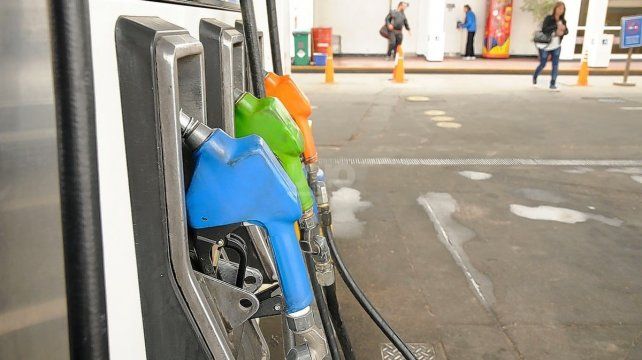 INCERTIDUMBRE EN EL AGRO POR DESABASTECIMIENTO DE GASOIL