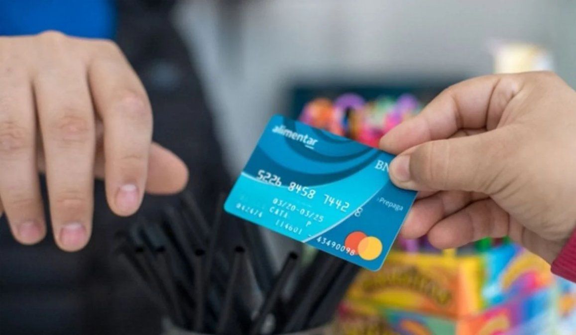 El gobierno aumento un 50% el monto de la Tarjeta Alimentar que llega a 4,1 millones de personas