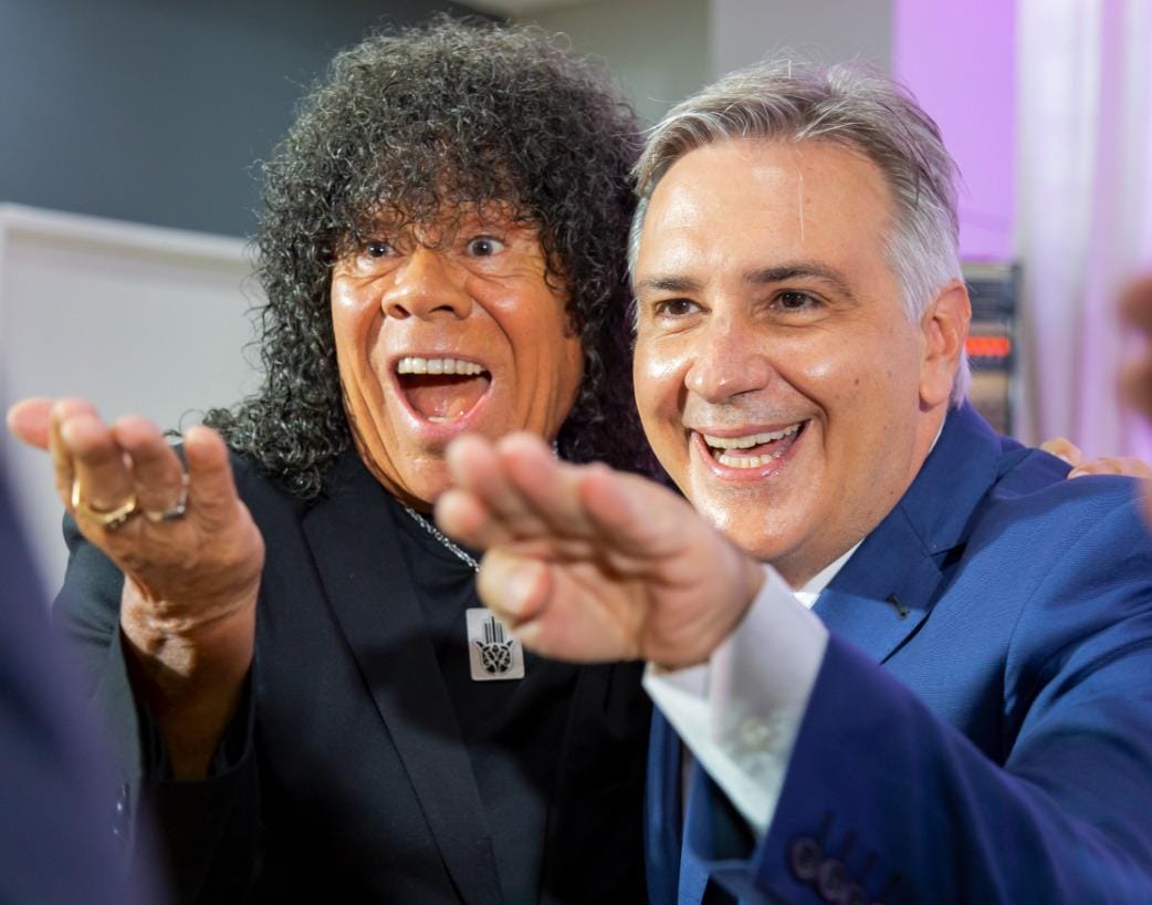 NOTICIAS + IVA: LA MONA GIMENEZ RECIBI&Oacute; LA LLAVE DE LA CIUDAD DE C&Oacute;RDOBA