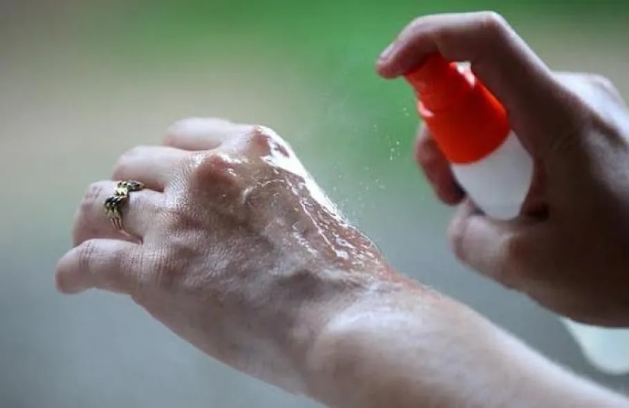 NOTICIAS + IVA: POR LOS CASOS DE DENGUE AUMENT&Oacute; LA DEMANDA DE REPELENTES 