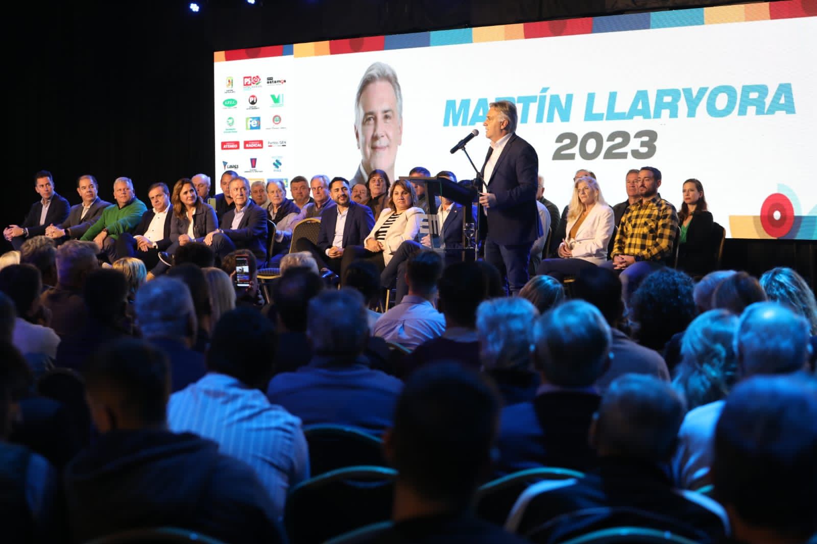 Hacemos Juntos Por C&oacute;rdoba se ampli&oacute;: sum&oacute; intendentes y dirigencia radical, vecinalista y Pro, con 15 partidos y cinco agrupaciones