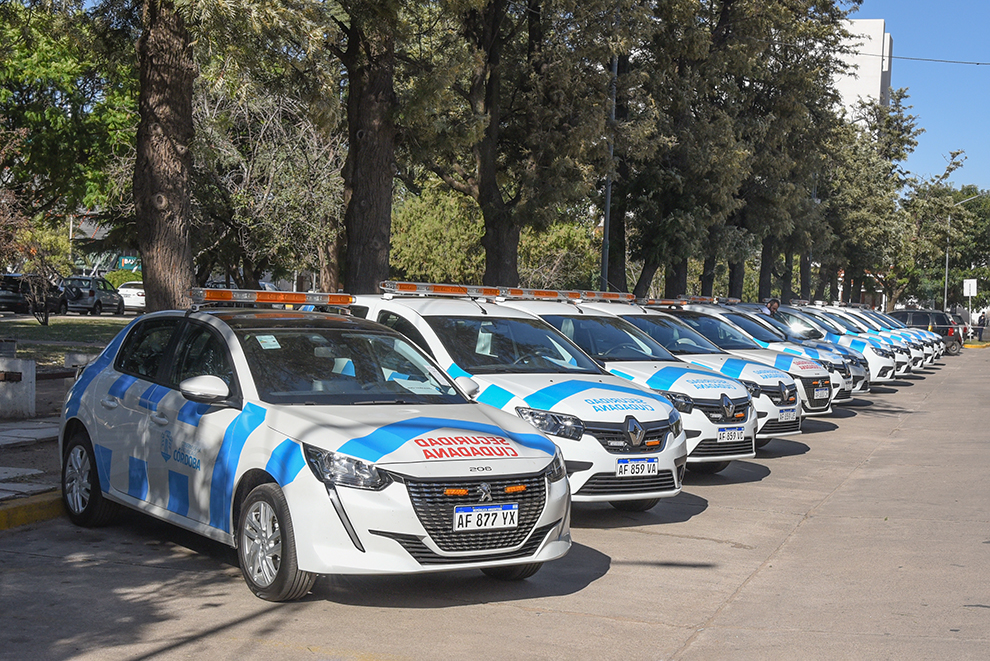 La Provincia entreg&oacute; veh&iacute;culos de Seguridad Ciudadana para Tercero Arriba