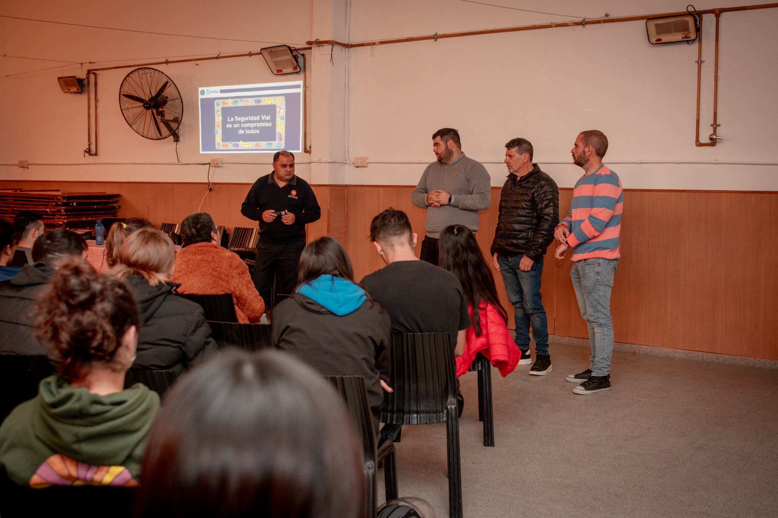 Capacitación vial: comienzaron los cursos de conducir en los barrios