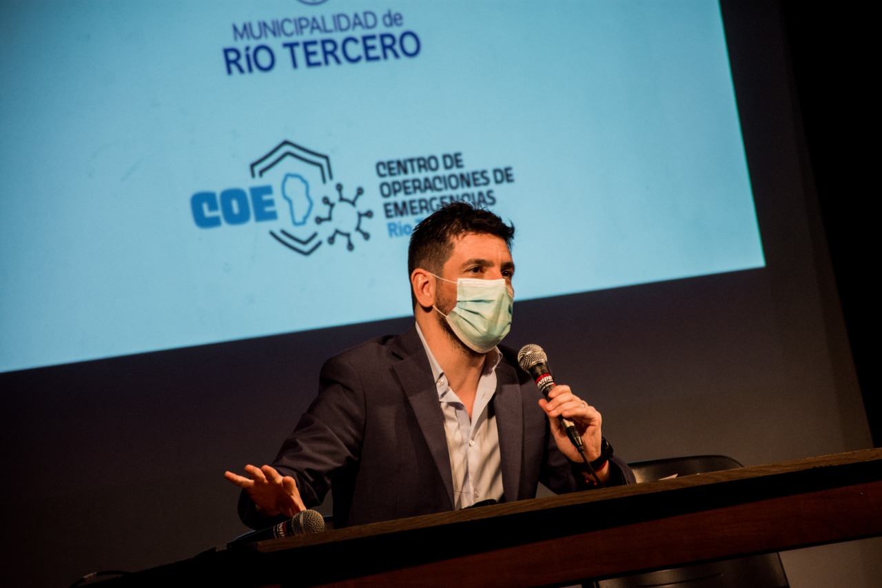 FERRER VIAJA A C&Oacute;RDOBA A REUNI&Oacute;N CON INTENDENTES Y GOBIERNO PROVINCIAL