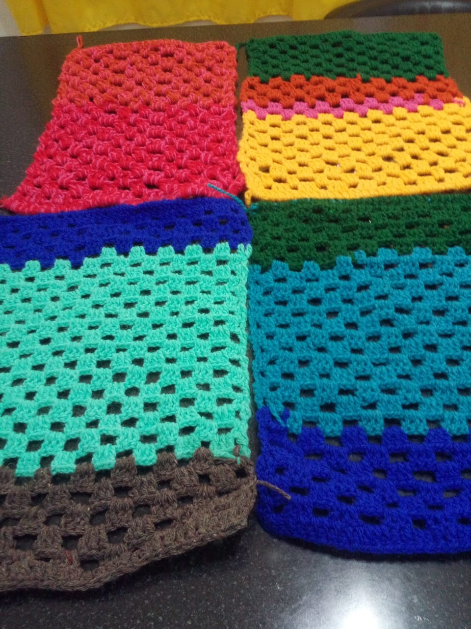 LAS MISIONERAS DE SCHOENSTAT REALIZAN LA CAMPA&Ntilde;A DE LA LANA