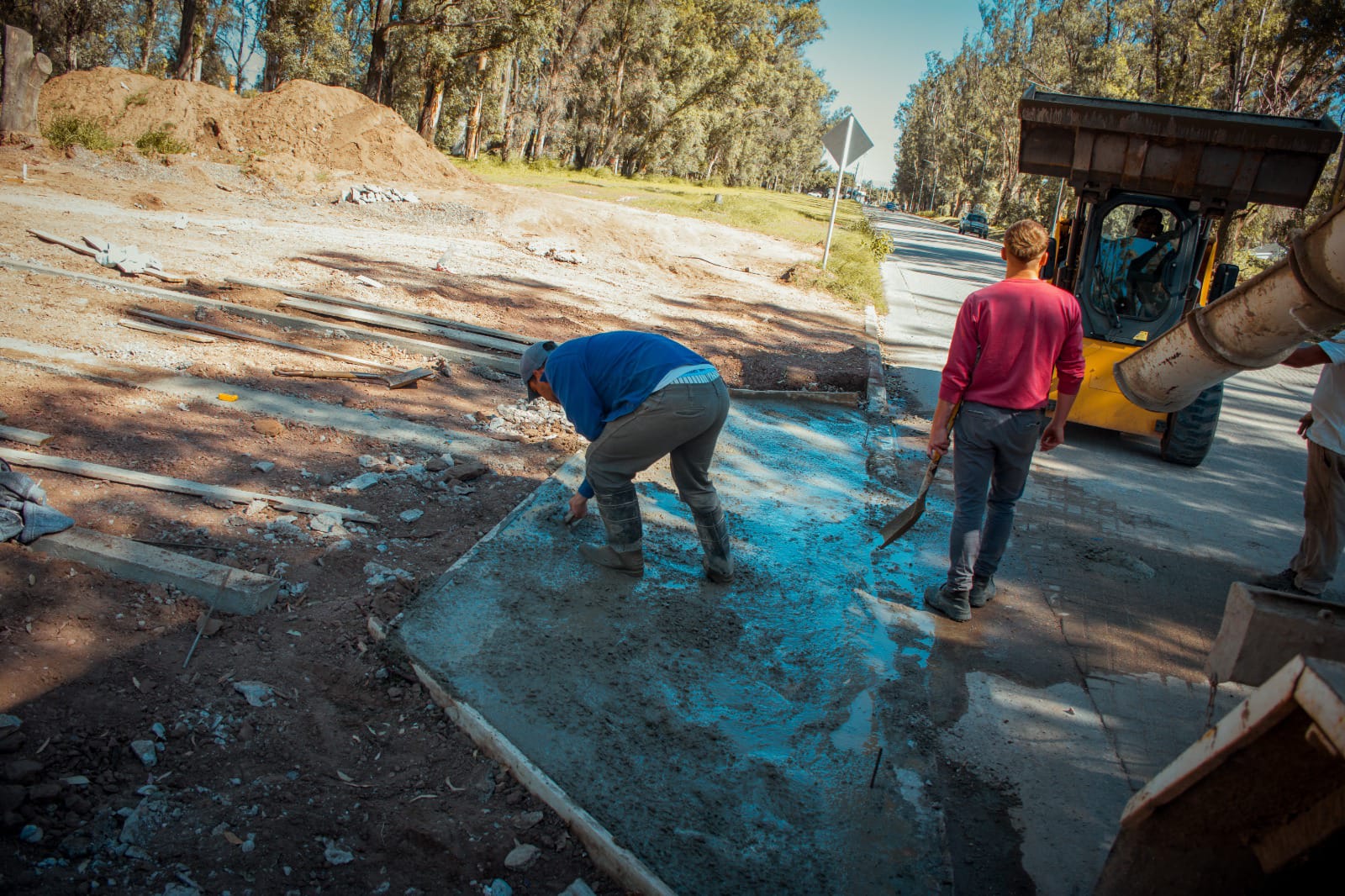 AVANZAN LOS TRABAJOS EN PLAZA DEL GAUCHO Y PLAZOLETA MAR&Iacute;N MAROTO