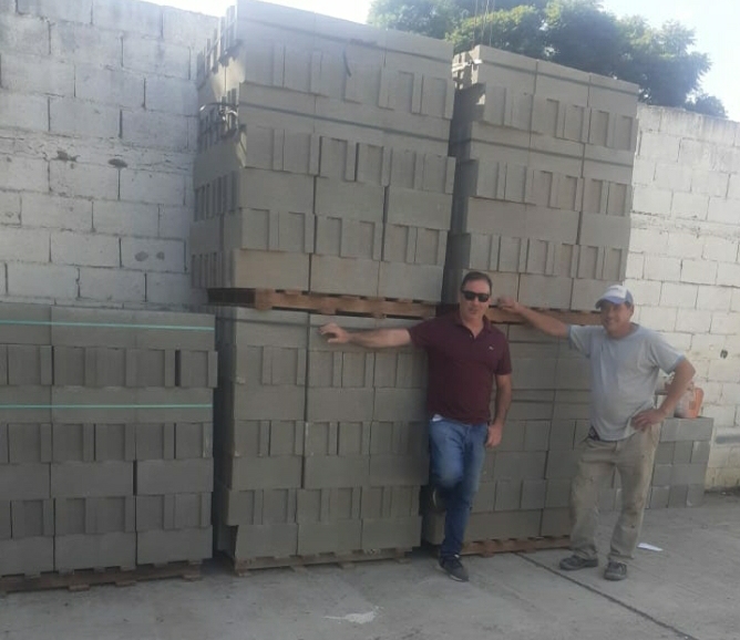 BARRIO SARMIENTO AVANZA CON EL SUE&Ntilde;O DE AMPLIAR SU SAL&Oacute;N COMUNITARIO