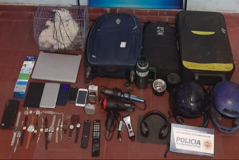 PARTE POLICIAL:  ALLANAMIENTO Y DETENCI&Oacute;N DE UN MASCULINO Y UNA FEMENINA POR UN HECHO DE ROBO DOMICILIARIO 