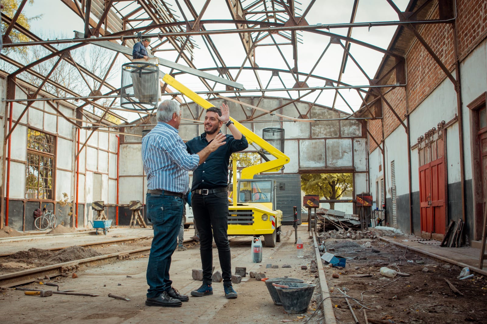 EL MUNICIPIO PUSO EN MARCHA LA RECUPERACI&Oacute;N DEL GALP&Oacute;N DE M&Aacute;QUINAS PARA TRANSFORMARLO EN UN NUEVOS CENTRO RECREATIVO Y CULTURAL