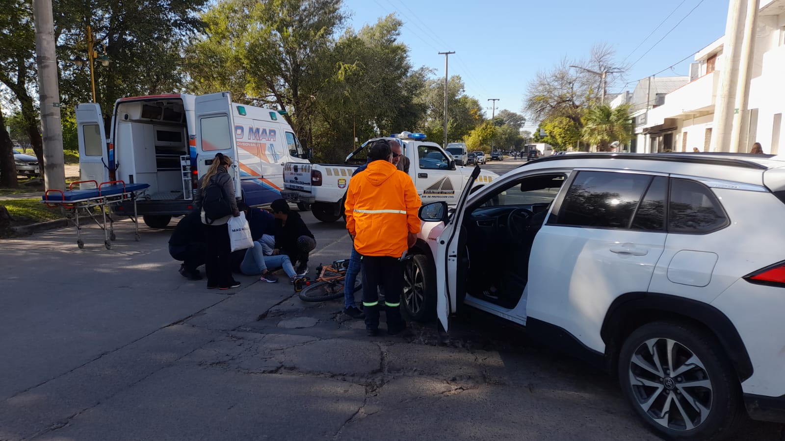 Hace instantes: accidente de tránsito con una mujer lesionada