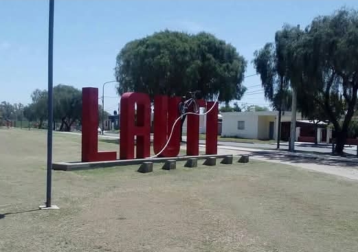 Una mujer sufrió acoso en la bicisenda del Paseo Lauti 