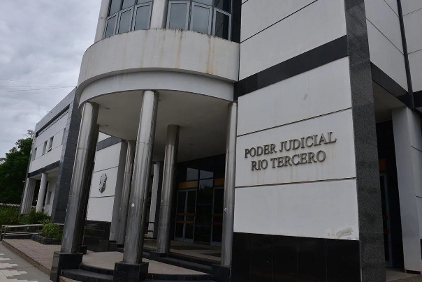 Condenaron a una pareja por abusos sexuales reiterados a menores en Villa del Dique 