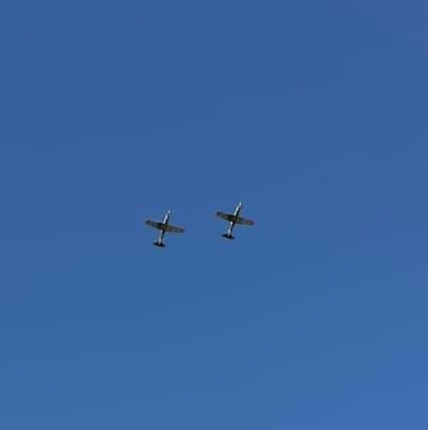 Juan Provots (Presidente del Aeroclub) &ldquo;sobrevolaron 2 aviones militares de entrenamiento&rdquo;