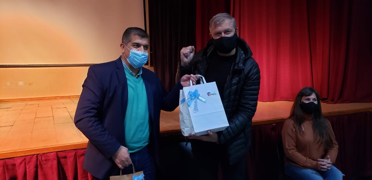 H&eacute;ctor Pichi Campana estuvo haciendo entrega de aportes del programa Asistencia Econ&oacute;mica a Clubes en Tancacha.