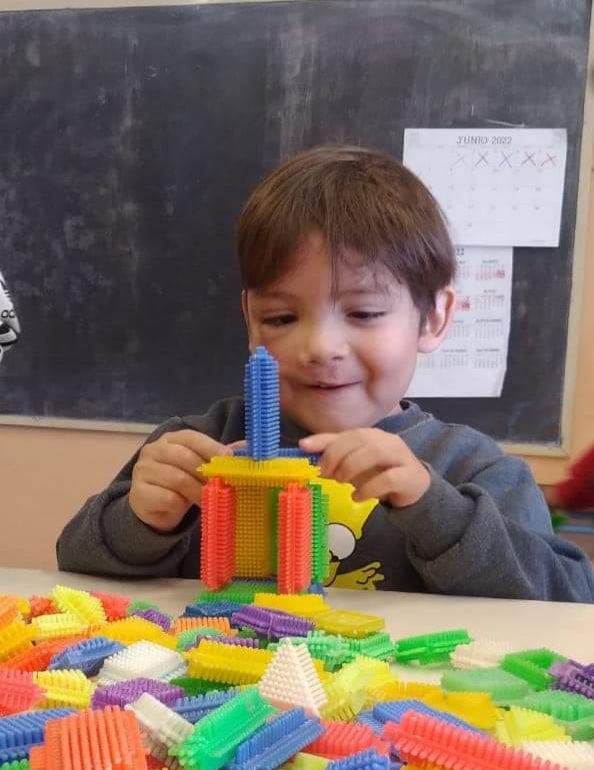 GINO VOLVI&Oacute; AL JARD&Iacute;N 