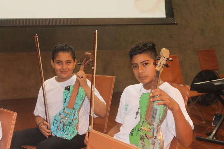 NOTICIAS + IVA: LA FUNDACI&Oacute;N JUVIPS TIENE UNA ORQUESTA DE INSTRUMENTOS RECICLADOS 