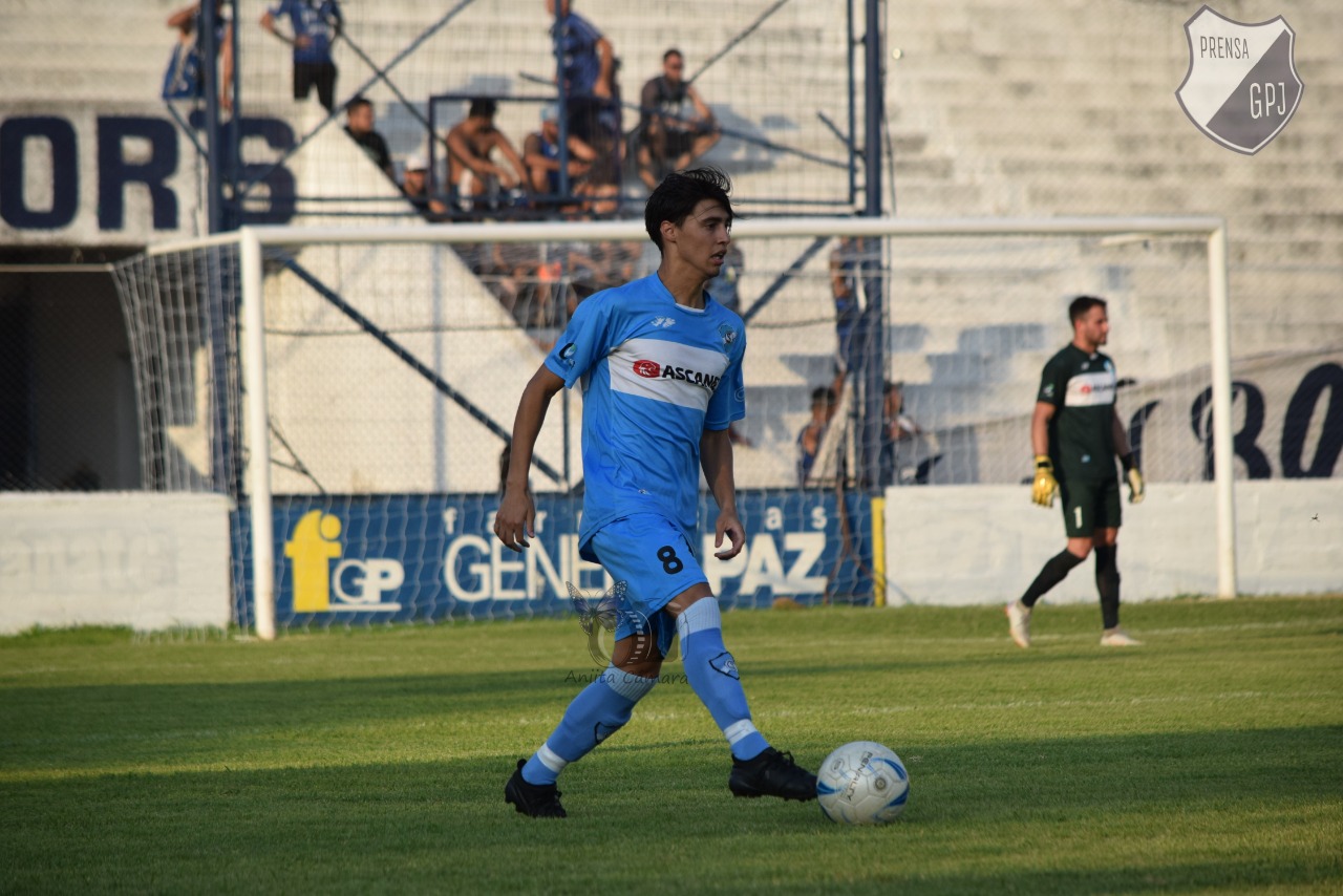 D&iacute;a del Futbolista: entrevista a Facundo Rivero