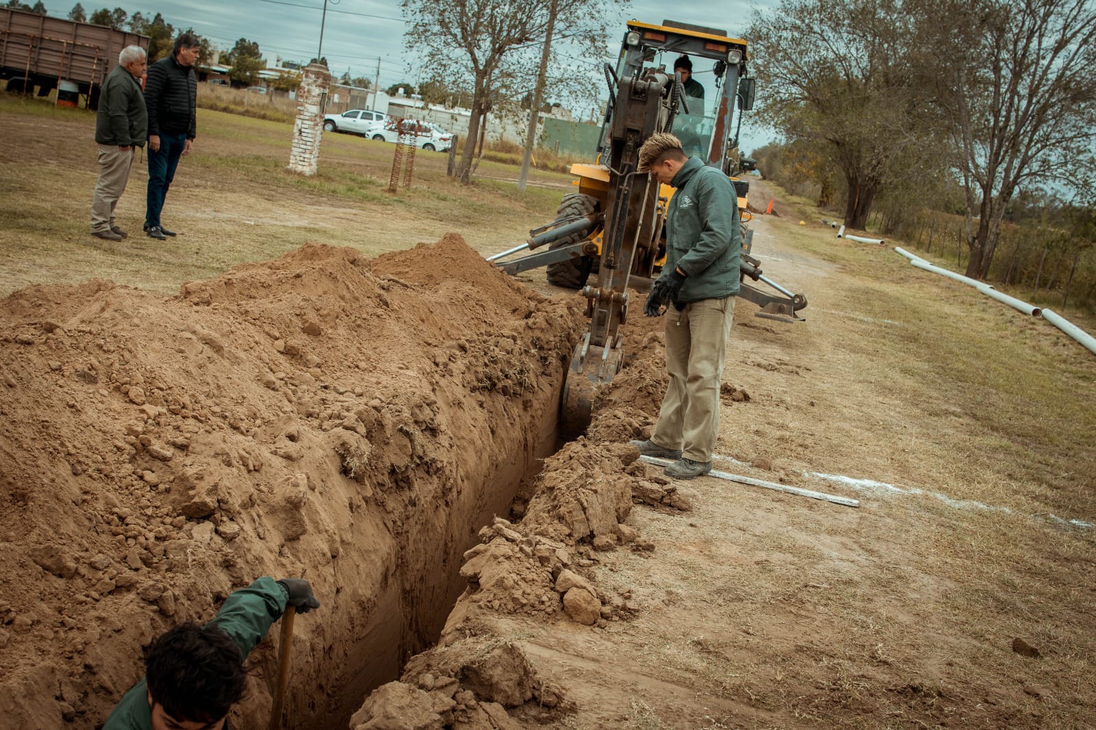 EL MUNICIPIO PUSO EN MARCHA LA TAN ESPERADA OBRA DE CLOACAS EN B&deg; AERON&Aacute;UTICO