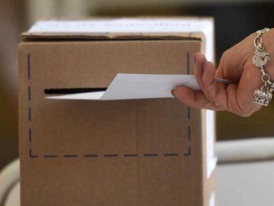 PROVINCIA DE C&Oacute;RDOBA: RESULTADOS PARCIALES PARA GOBERNADOR, 30% MESAS ESCRUTADAS