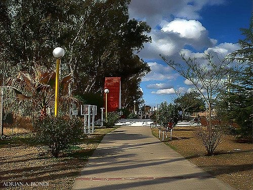 EL MUNICIPIO EST&Aacute; ESTUDIANDO HACER UNA PLAZA EN BARRIO LAS VIOLETAS