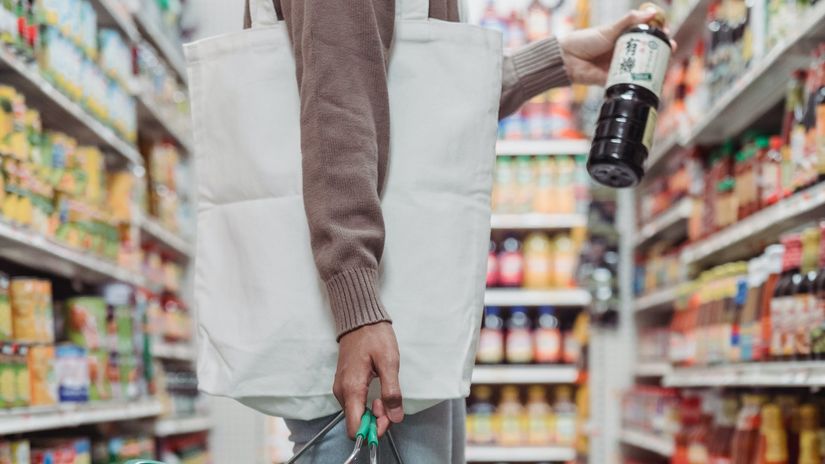 Martín Caggia: si se detectan alimentos vencidos en los comercios se puede efectuar la denuncia