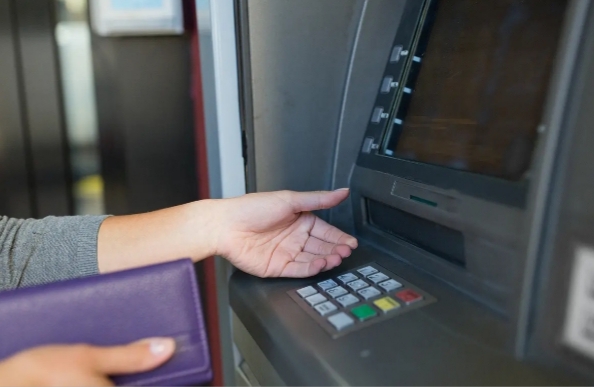 IFE ANSES - tercer pago: qui&eacute;nes cobrar&aacute;n la nueva tanda del Ingreso Familiar de Emergencia