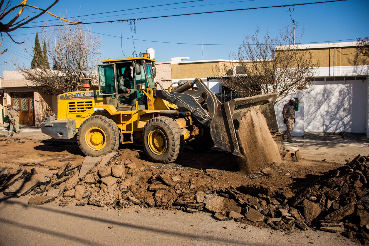EL MUNICIPIO SIGUE AVANZANDO CON LAS OBRAS EN LOS BARRIOS