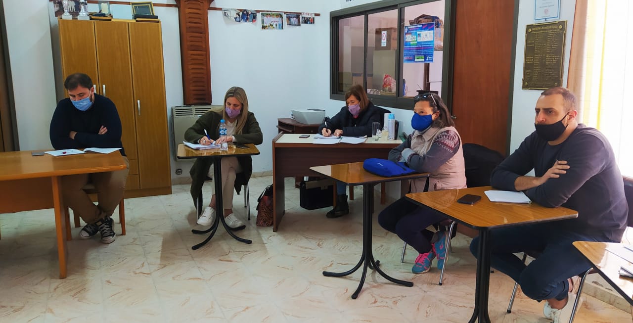 REUNI&Oacute;N SOBRE GESTI&Oacute;N INTEGRAL DE RESIDUOS S&Oacute;LIDOS URBANOS