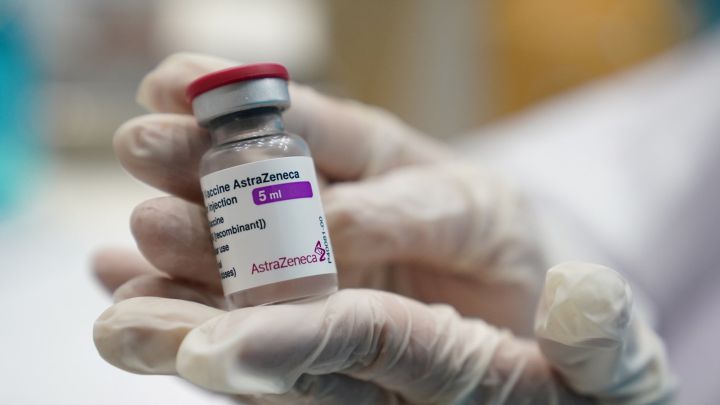 LLEGAN M&Aacute;S DE TRES MIL VACUNAS DE ASTRAZENECA
