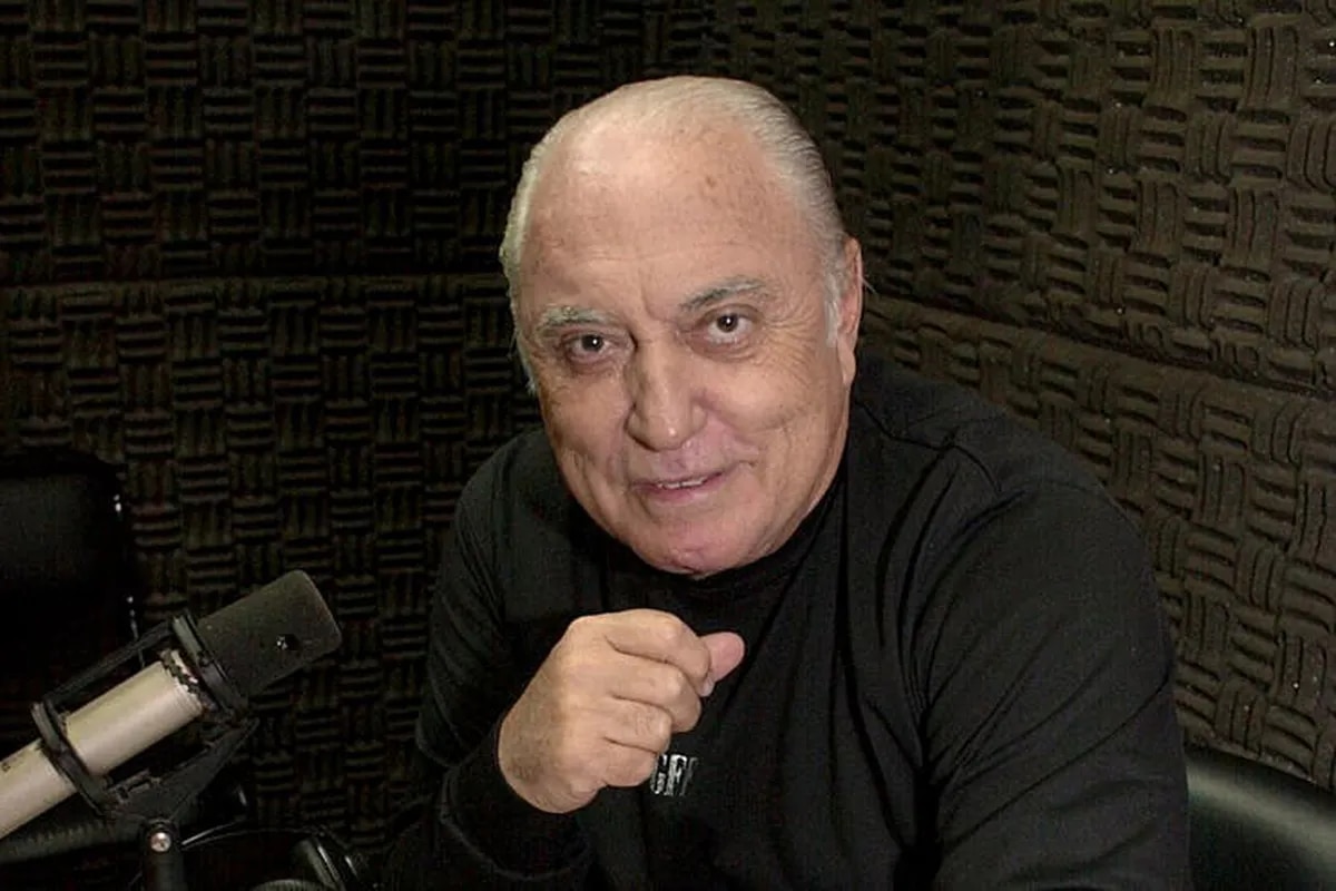 NOTICIAS + IVA: CACHO FONTANA, EL &Iacute;CONO DE LA RADIO Y LA TELEVISI&Oacute;N 