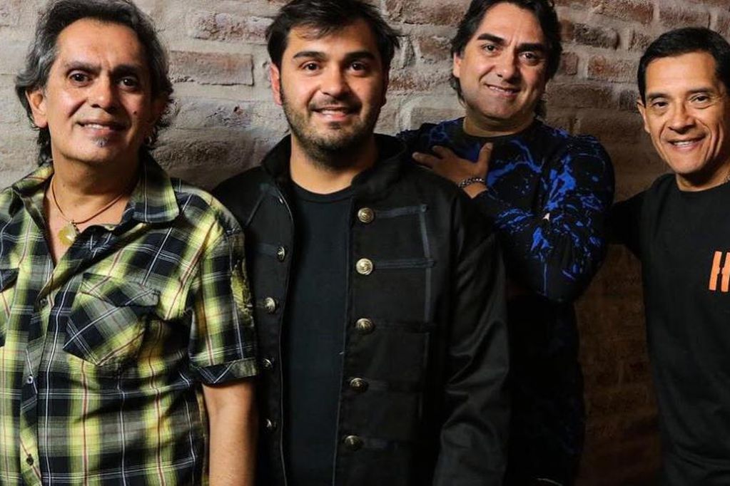NOTICIAS + IVA: LOS NOCHEROS SUSPENDIERON SU SHOW EN SANTA ROSA POR UNA DISFONIA DE RUBEN