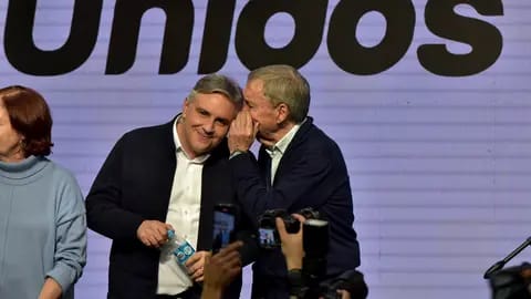 LLARYOLA: NO SE OFENDAN POR EL *PITUQUITOS* SI USTEDES OFENDEN AL INTERIOR HACE D&Eacute;CADAS