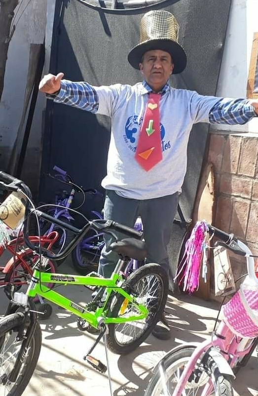 HUGO VALLE COMENZ&Oacute; LA COLECTA PARA EL FESTEJO DEL D&Iacute;A DEL NI&Ntilde;O