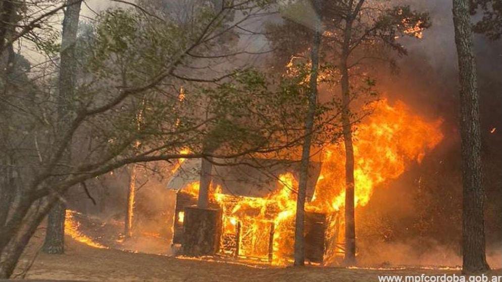 INFORMES DE FISCAL&Iacute;AS POR INCENDIOS EN POTRERO DE GARAY Y CALAMUCHITA